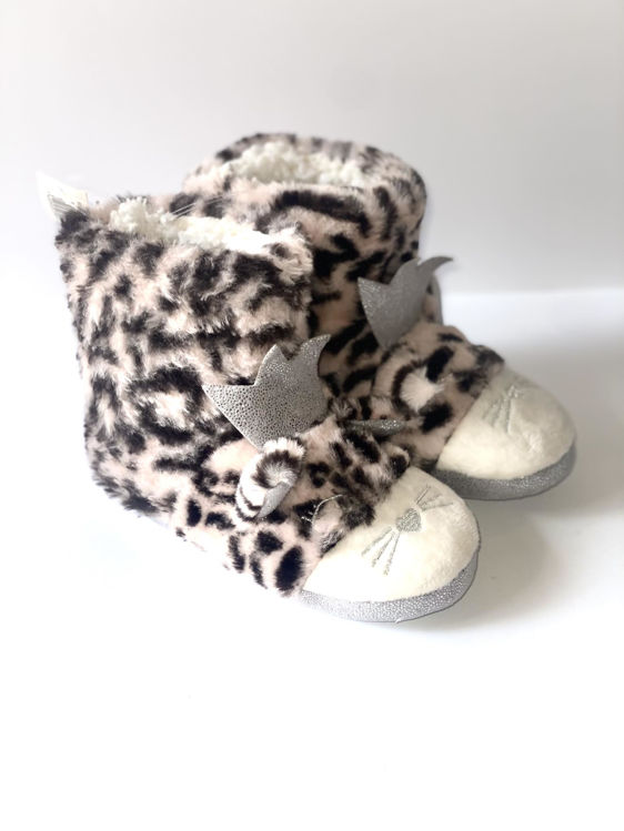 Picture of B590143 GIRLS CAT BED SLIPPERS